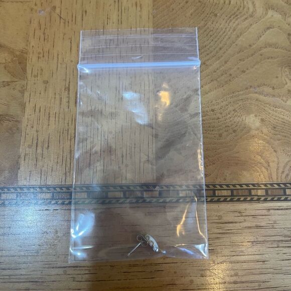 SINGLE OPAL earring without a mate! - Picture 8 of 10